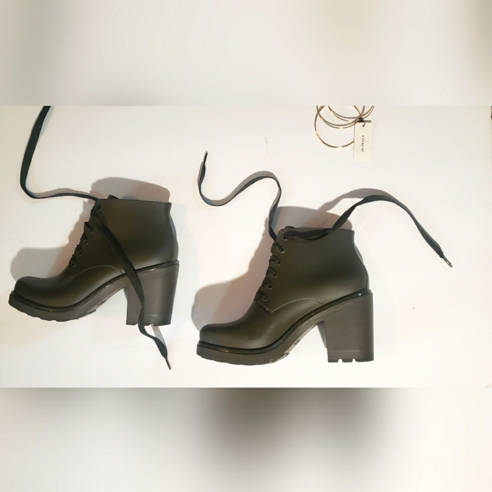Like New Military Green "Cherry" block heels Boots